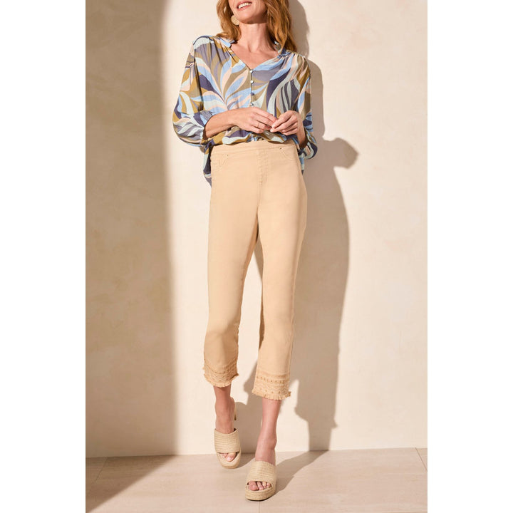 Audrey Pull-On Straight Crop Jean w/ Embroidery
