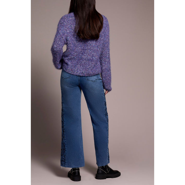 Suéter con mangas abullonadas y hombros caídos con pestañas difusas