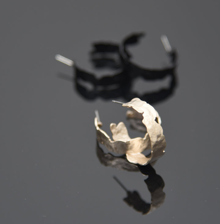 Clous d'oreilles Mira