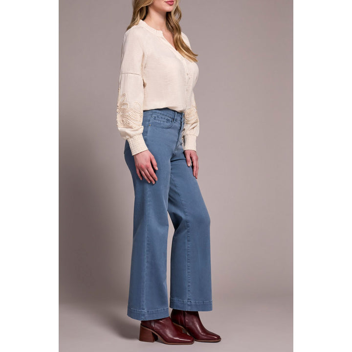 Pantalon large extensible et confortable avec braguette sur le devant