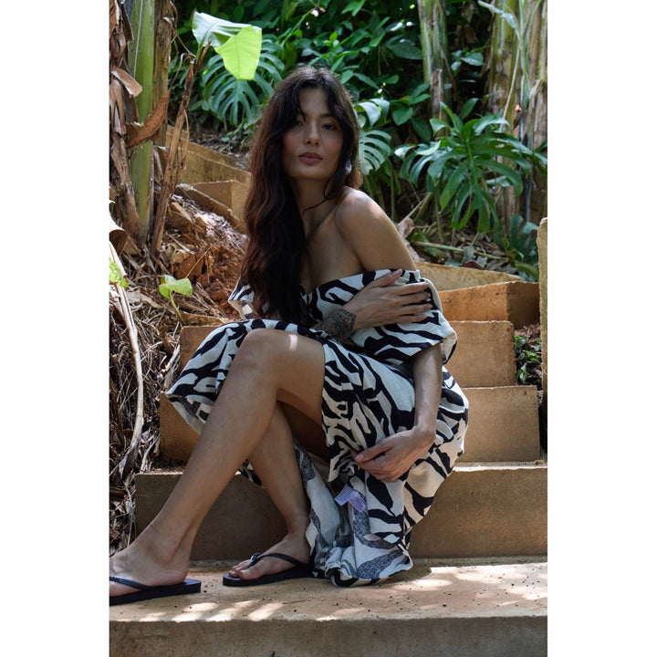 Linno Dress