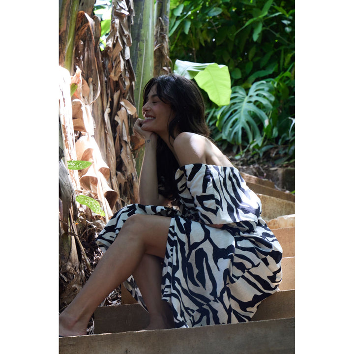 Linno Dress