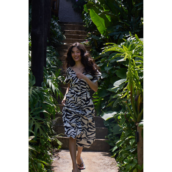 Linno Dress