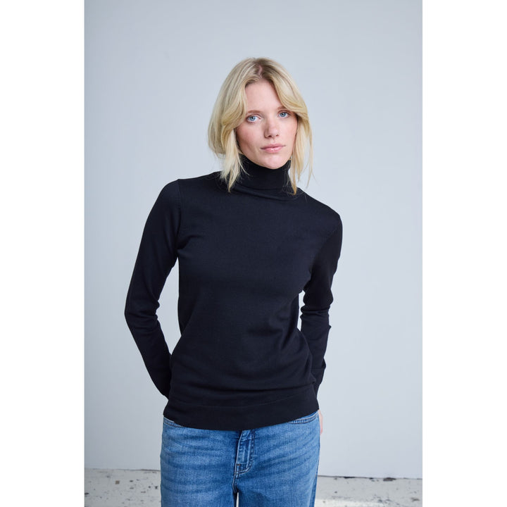 Luls Roll Neck Long Sleeve