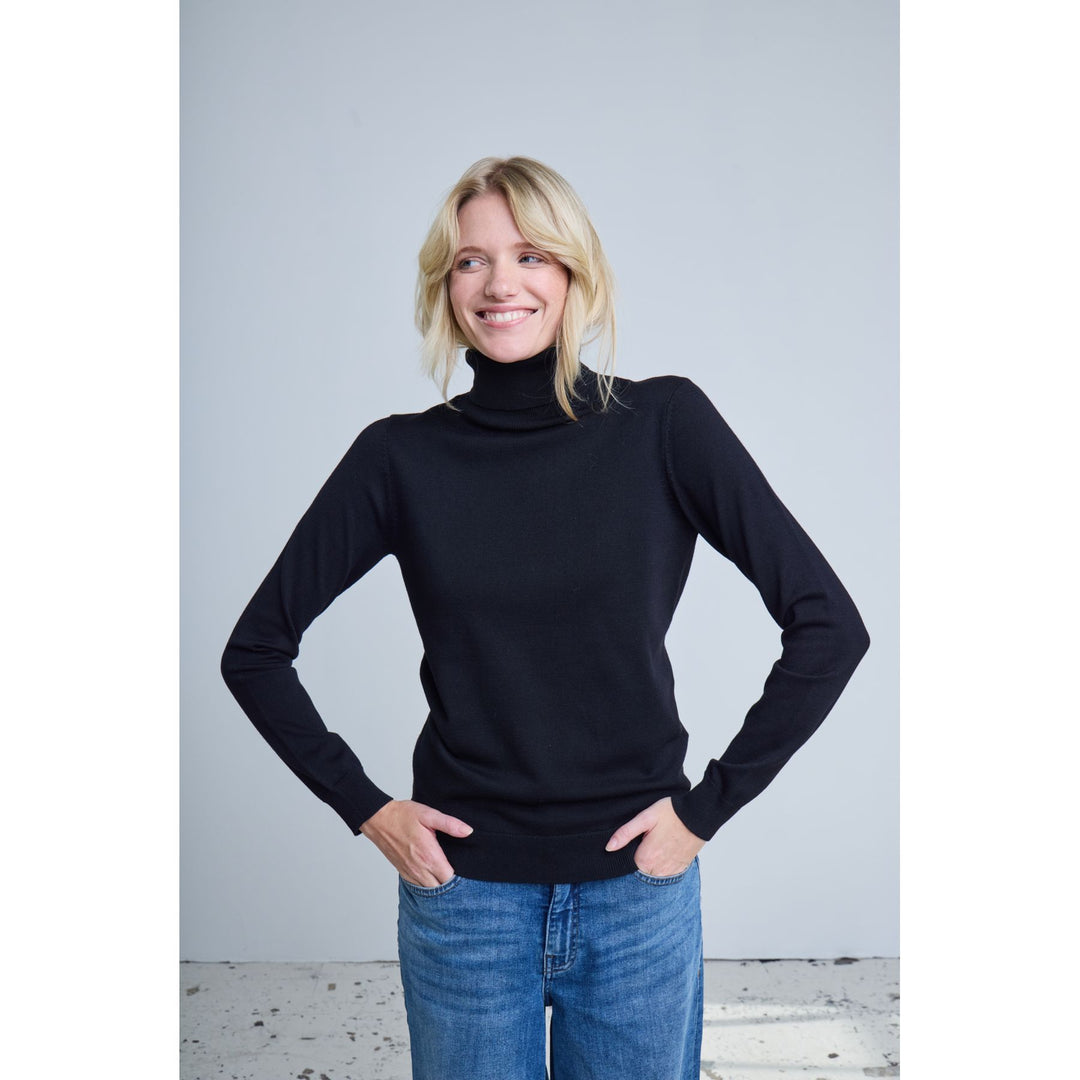Luls Roll Neck Long Sleeve