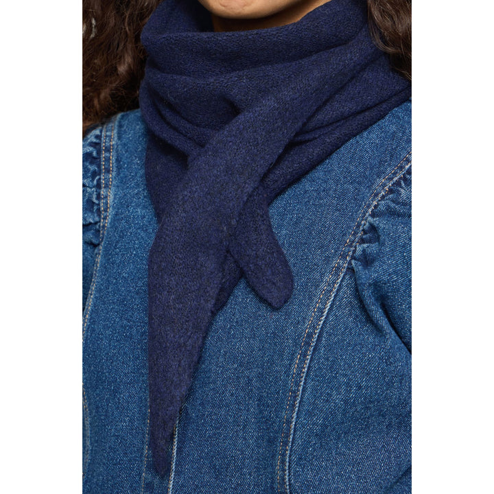 Gry Scarf