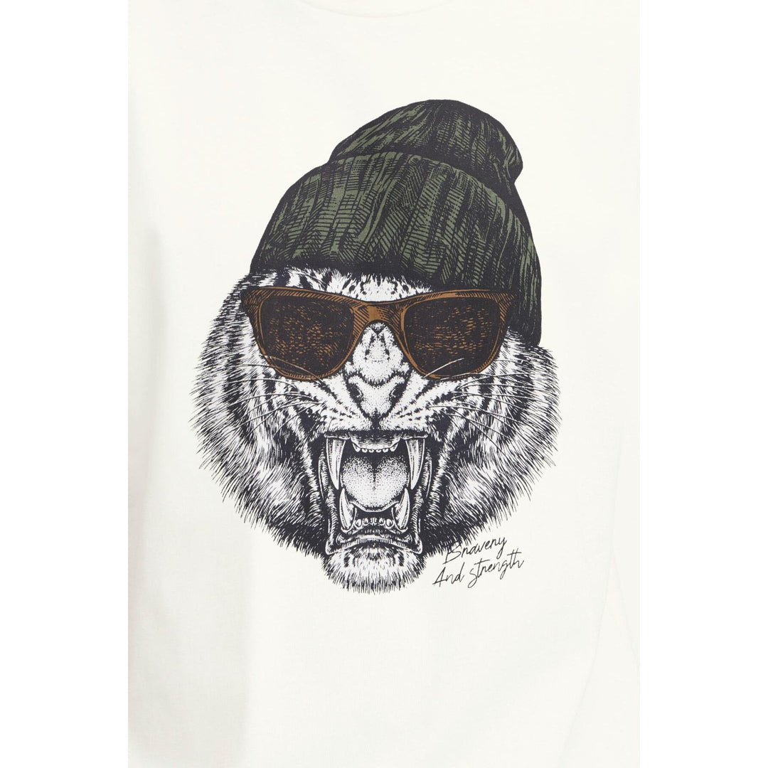 Vik Graphic Tee