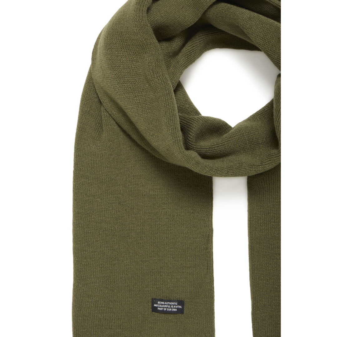 Basit Scarf