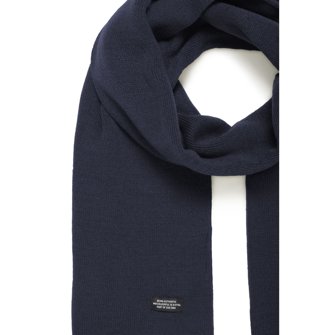 Basit Scarf