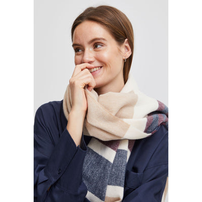 Vikke Scarf