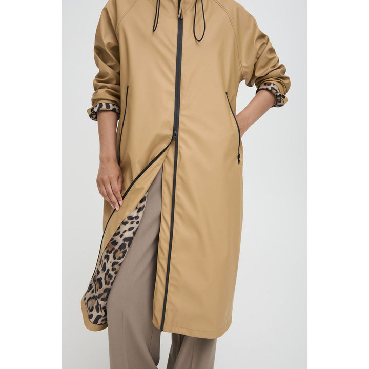 Avan Rain Coat