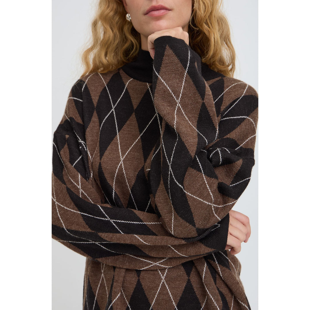 Okaja Sweater