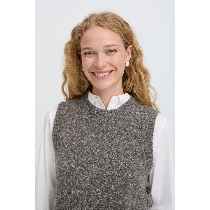 Naima Vest