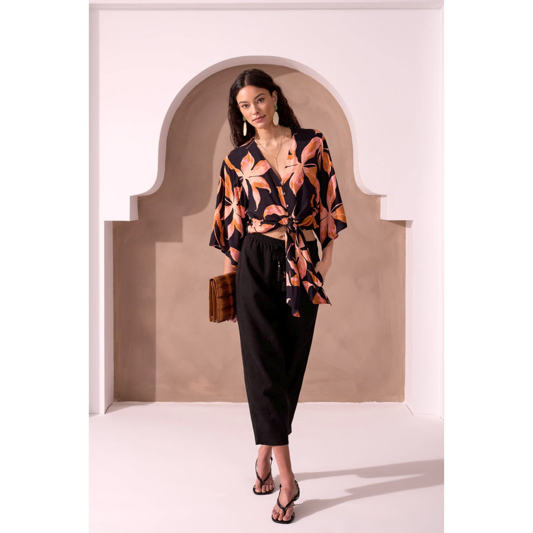 Hamptons Long Flowy Kimono Sleeves With Knot-Front Blouse