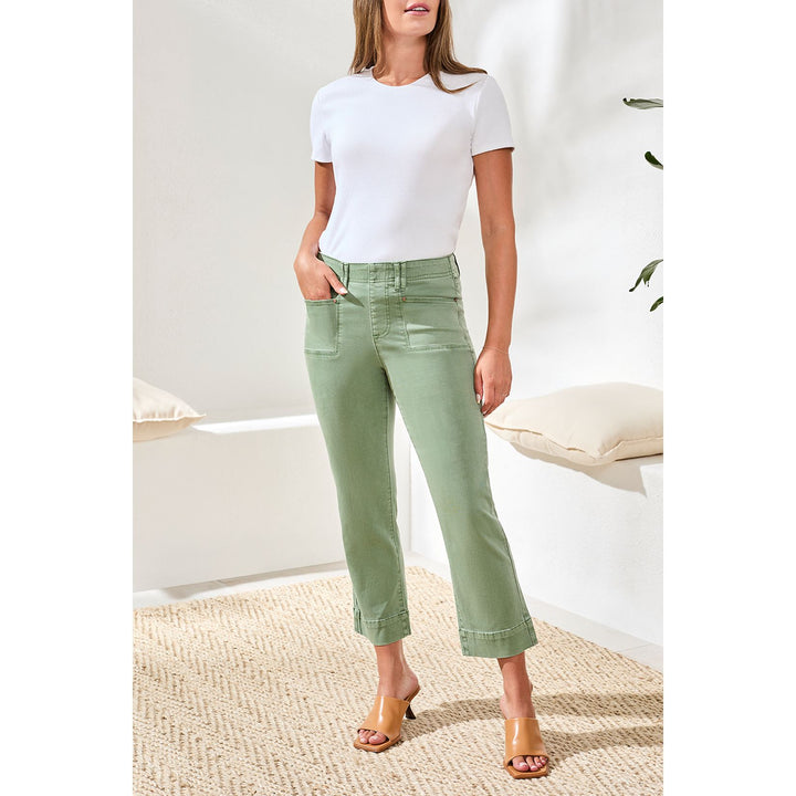 Comfort Stretch Pull-On Kick Flare Capri