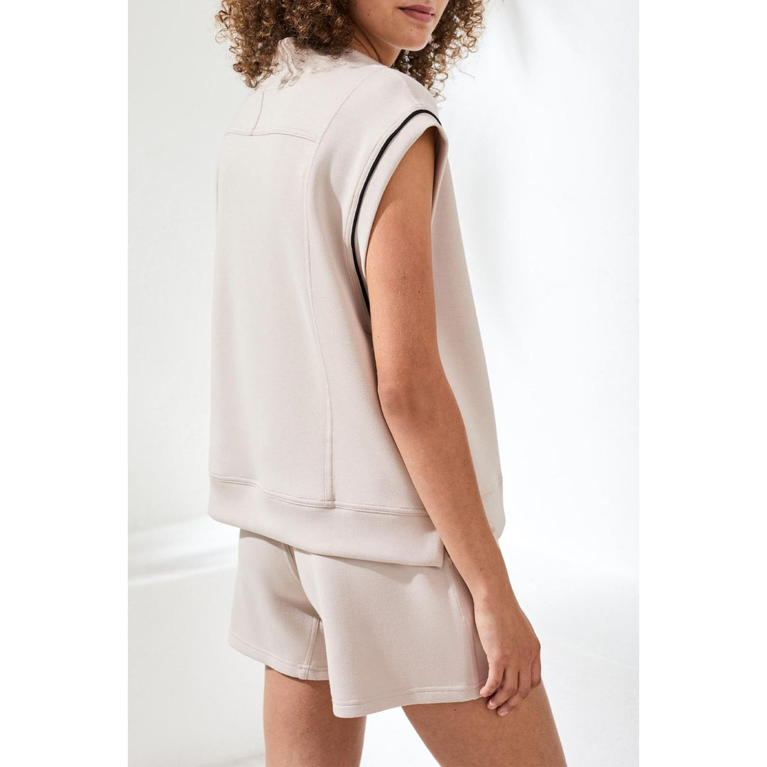 Techno Lux Mock Neck Contrast Piping