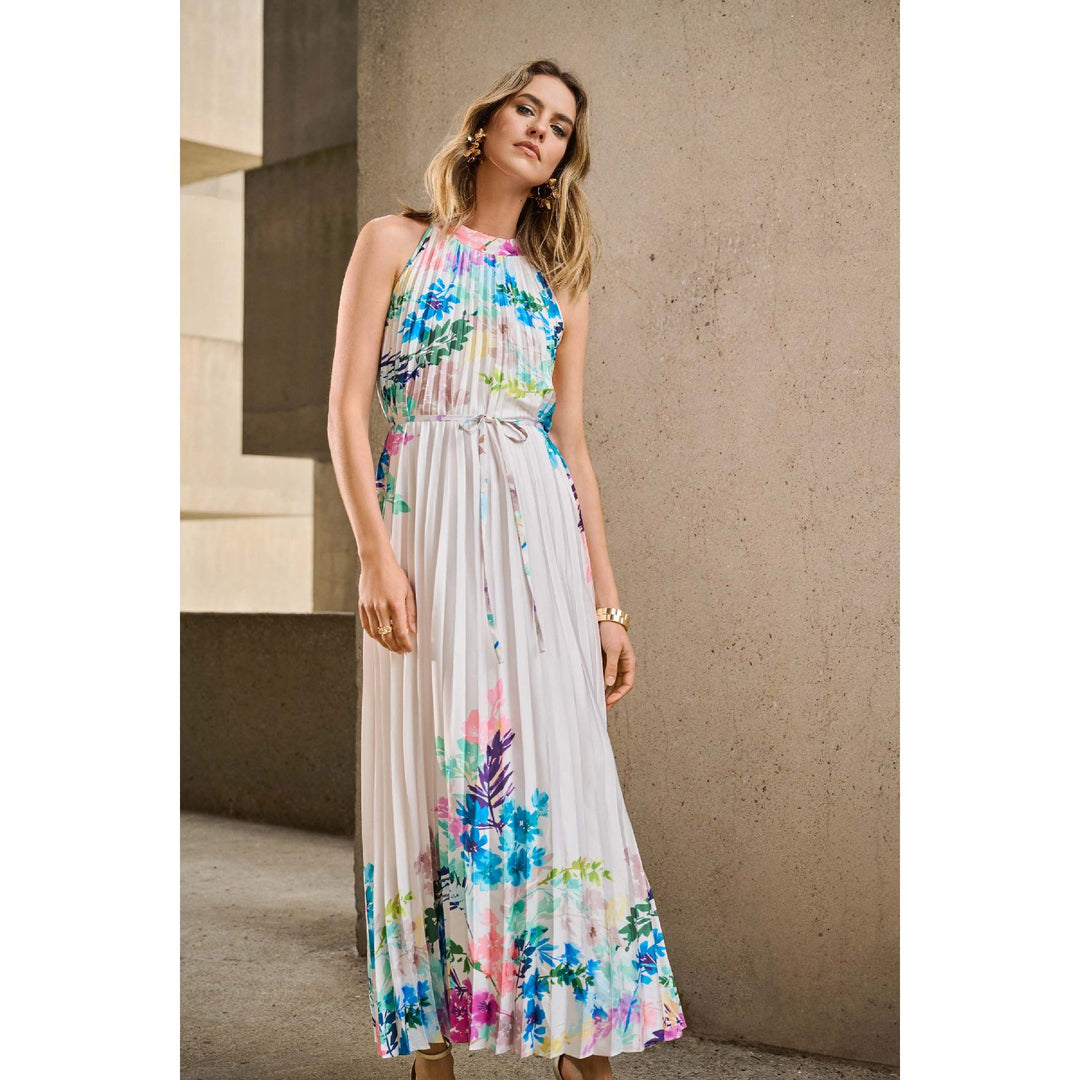 Robe longue plissée en satin à imprimé floral