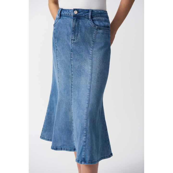 Jupe trompette en denim extensible