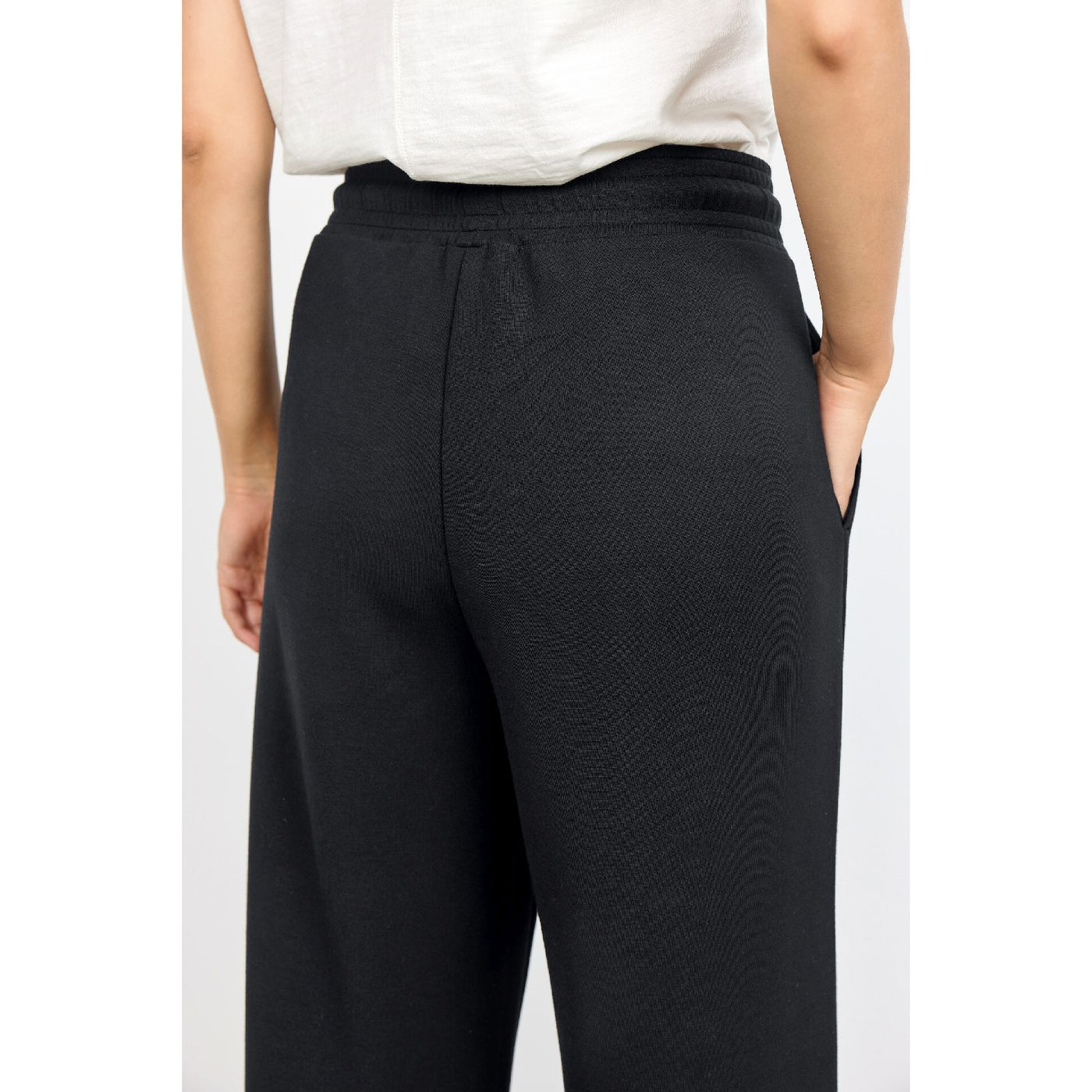 Banu Wide Leg Pant