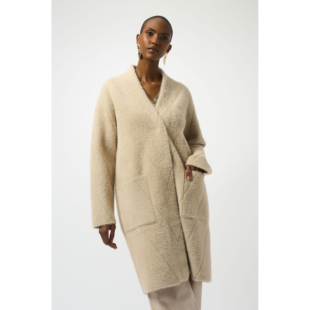 Manteau en tricot avec fil à plumes