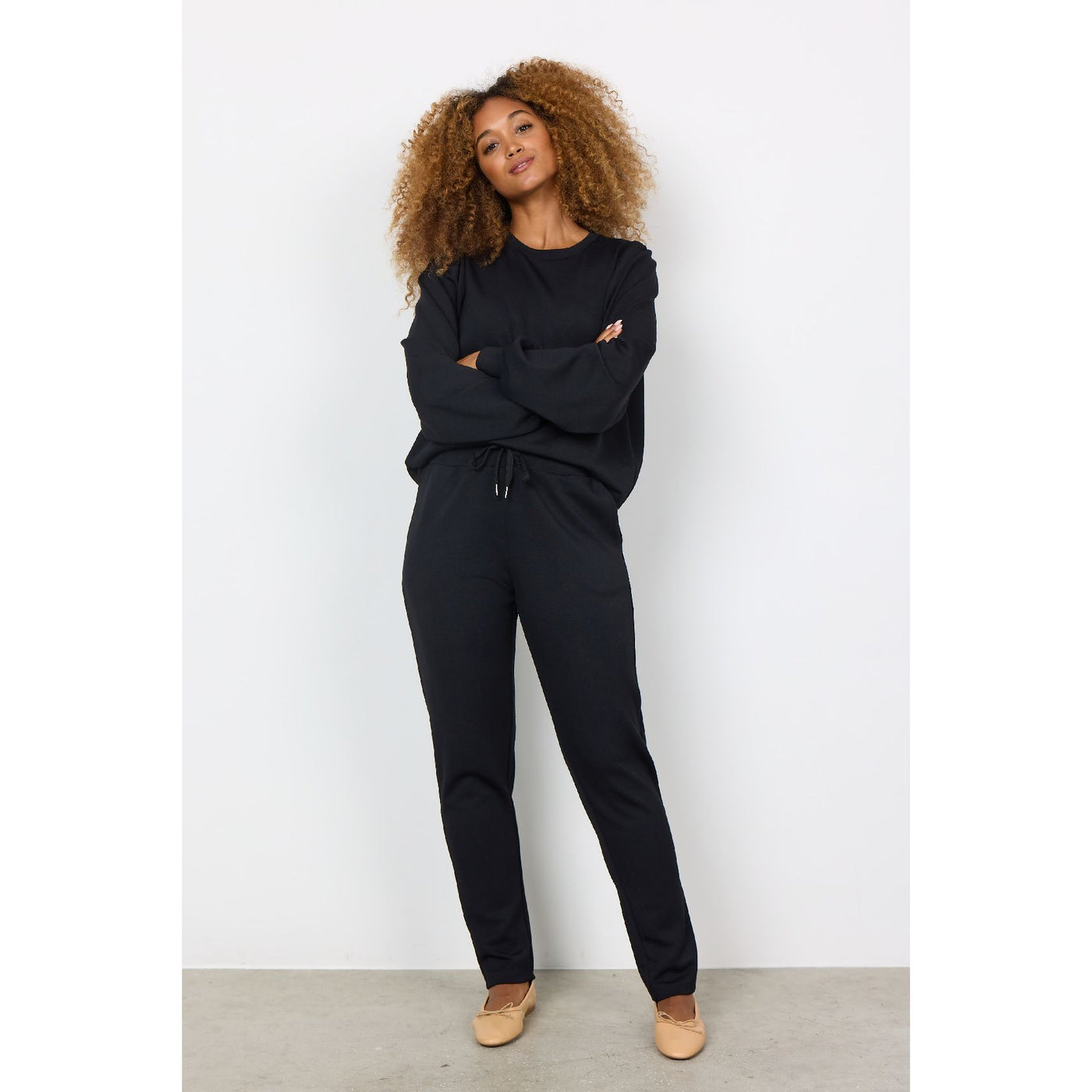 Banu Slim Leg Pant