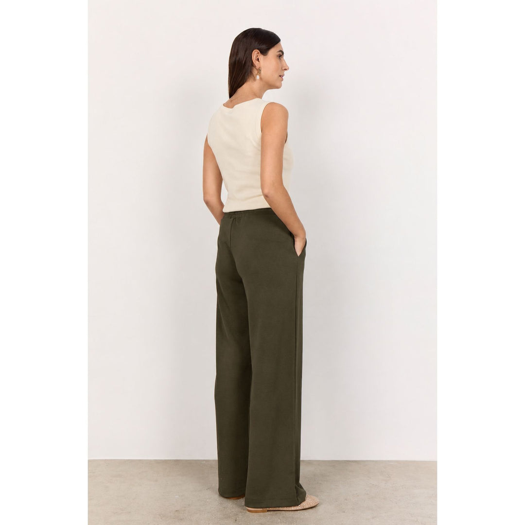 Banu Pintuck Pant