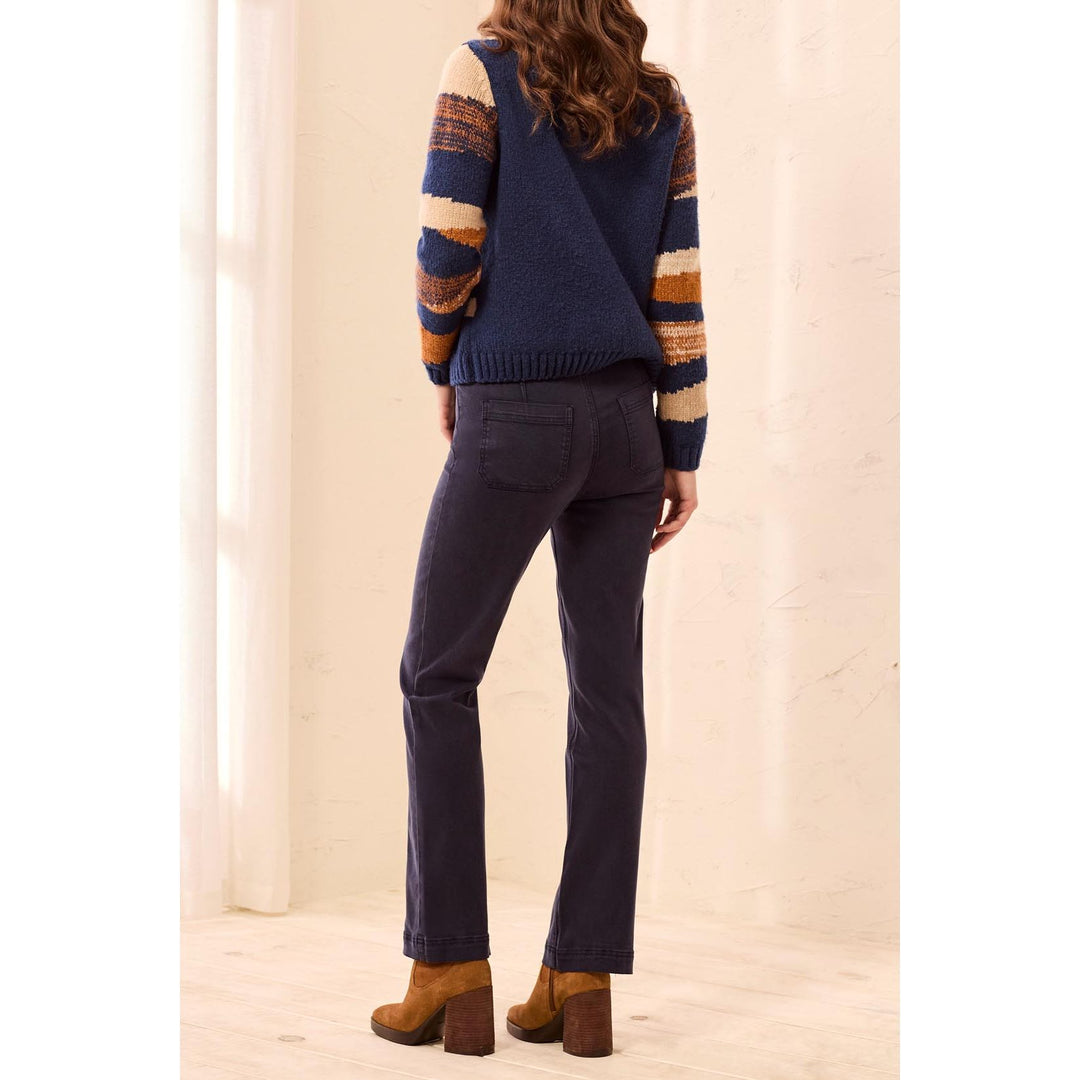 Pull-On Pant w/ Front Seam