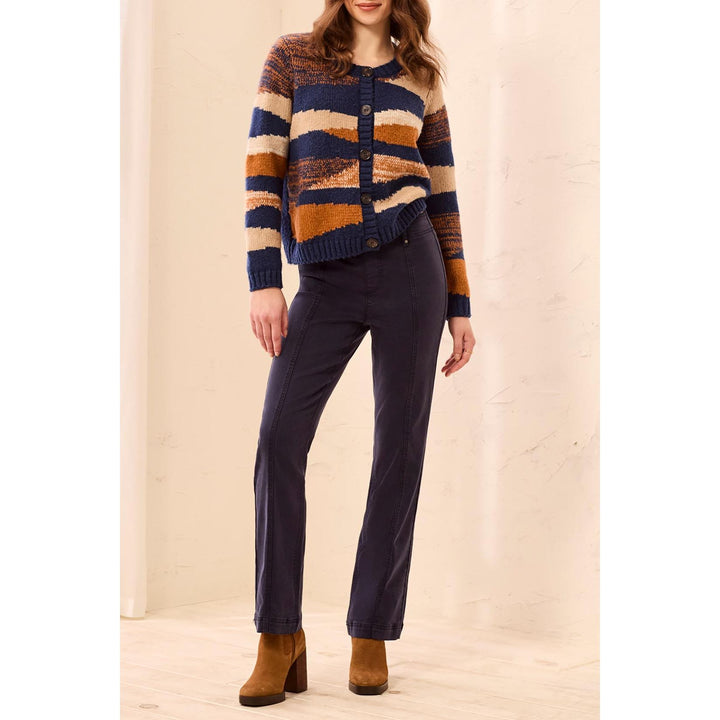 Pull-On Pant w/ Front Seam