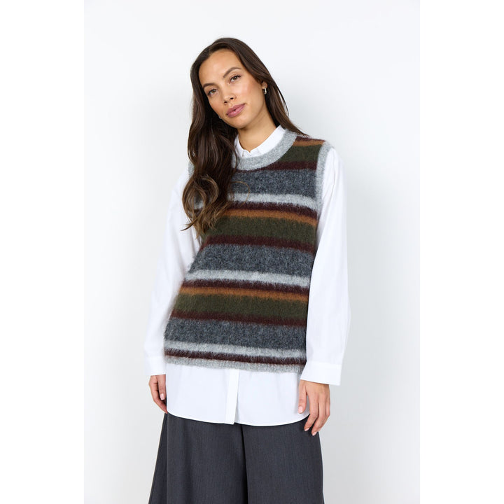 Hadil Vest