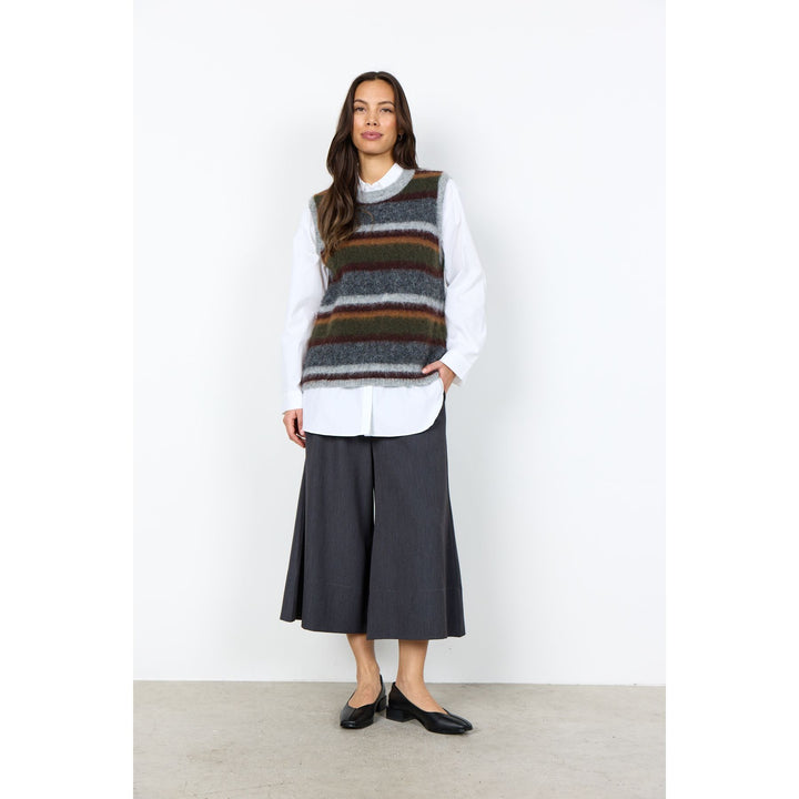 Hadil Vest
