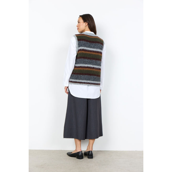 Hadil Vest