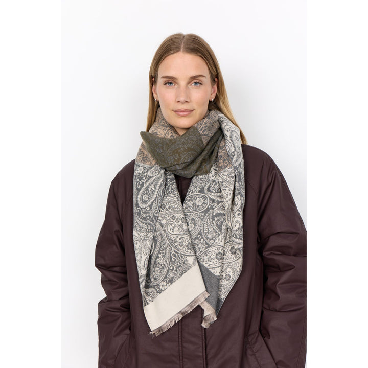 Gave Scarf