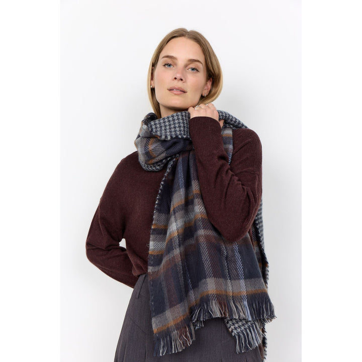 Hannan Scarf