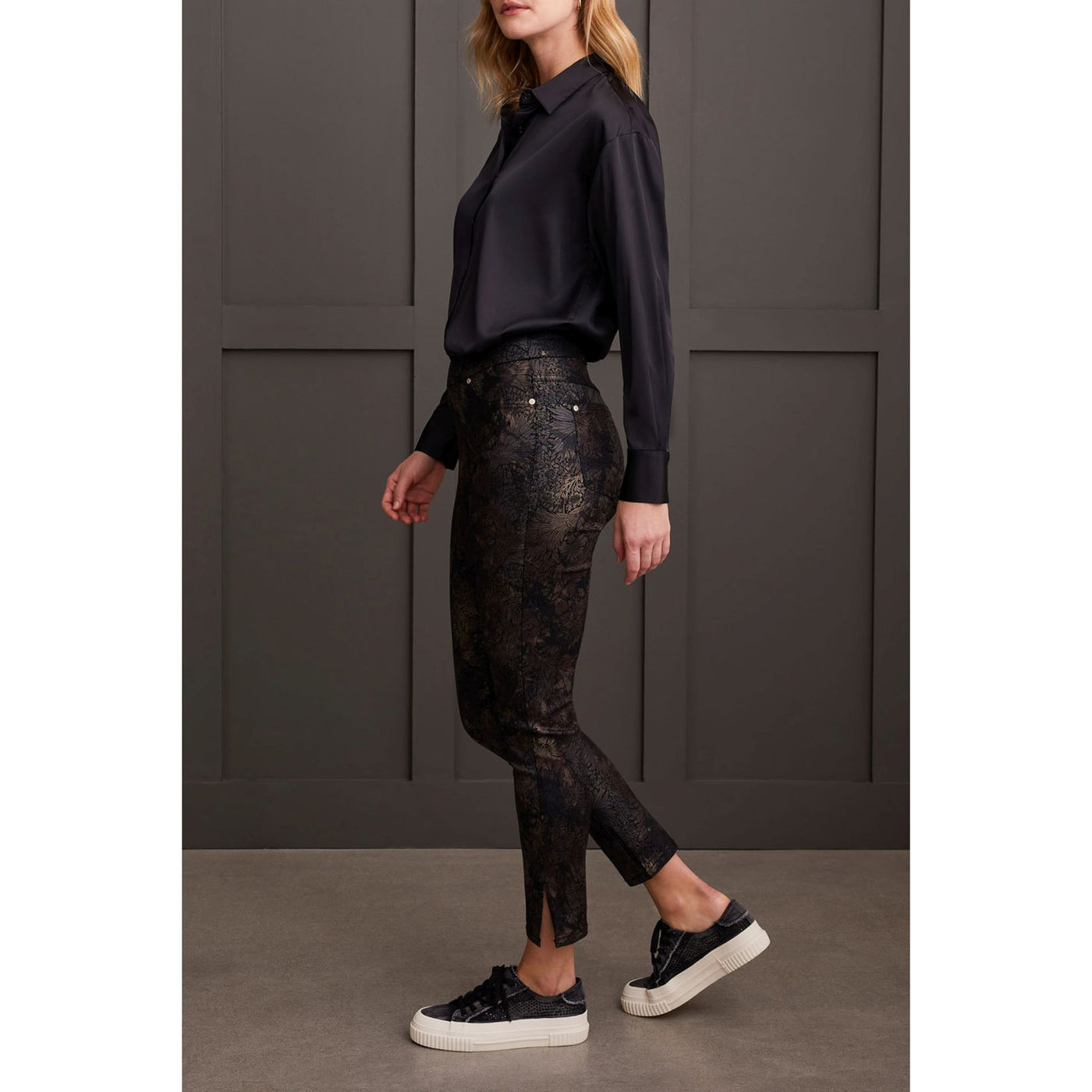 Audrey Pull On Slim Ankle Pant w/ Side Slit