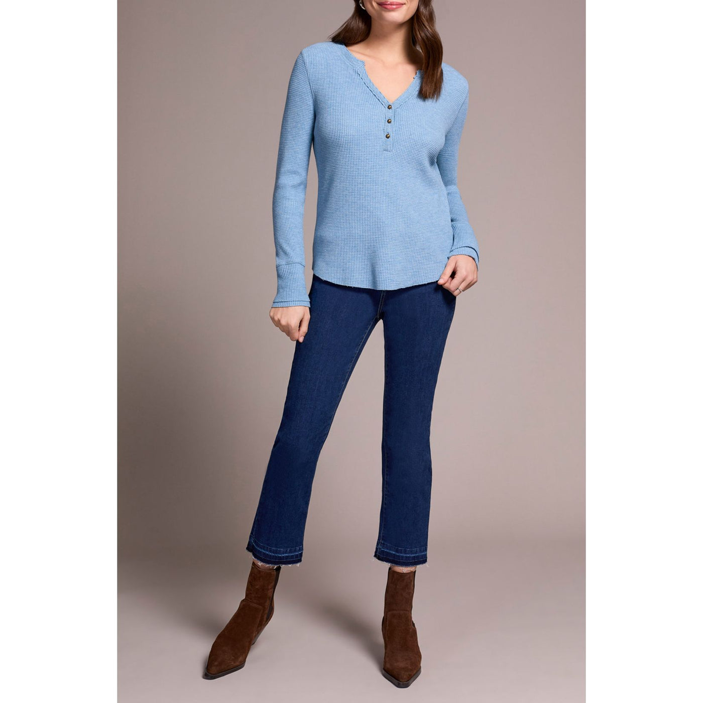 Haut Henley avec boutons