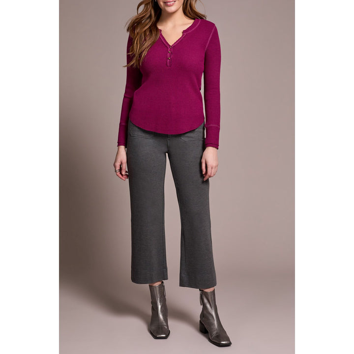 Haut Henley avec boutons