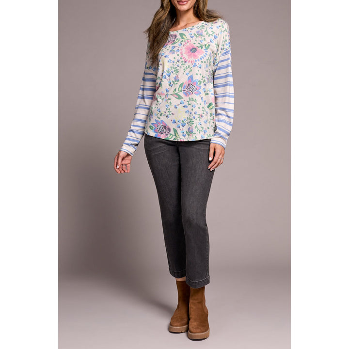 Top de punto con cuello redondo suave y difuso con estampado combinado