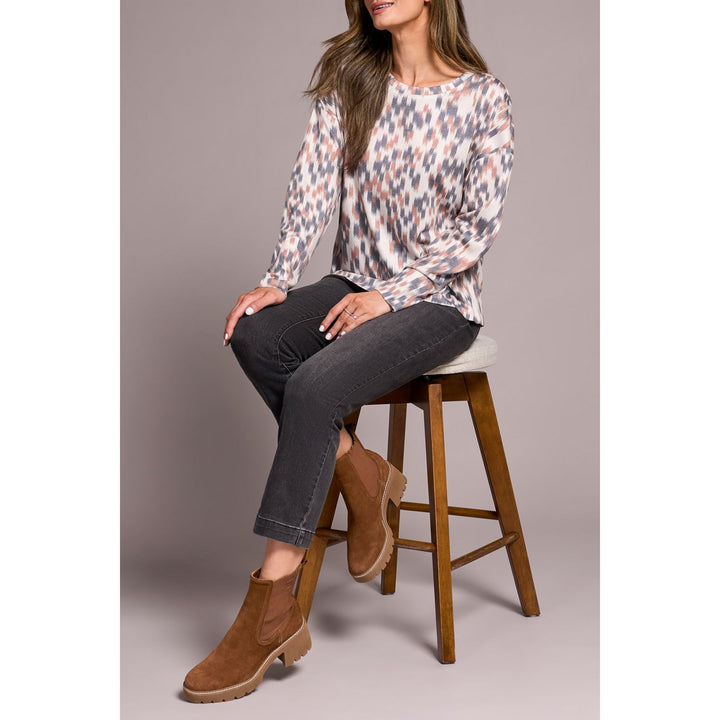 Top de punto con cuello redondo suave y difuso con estampado combinado