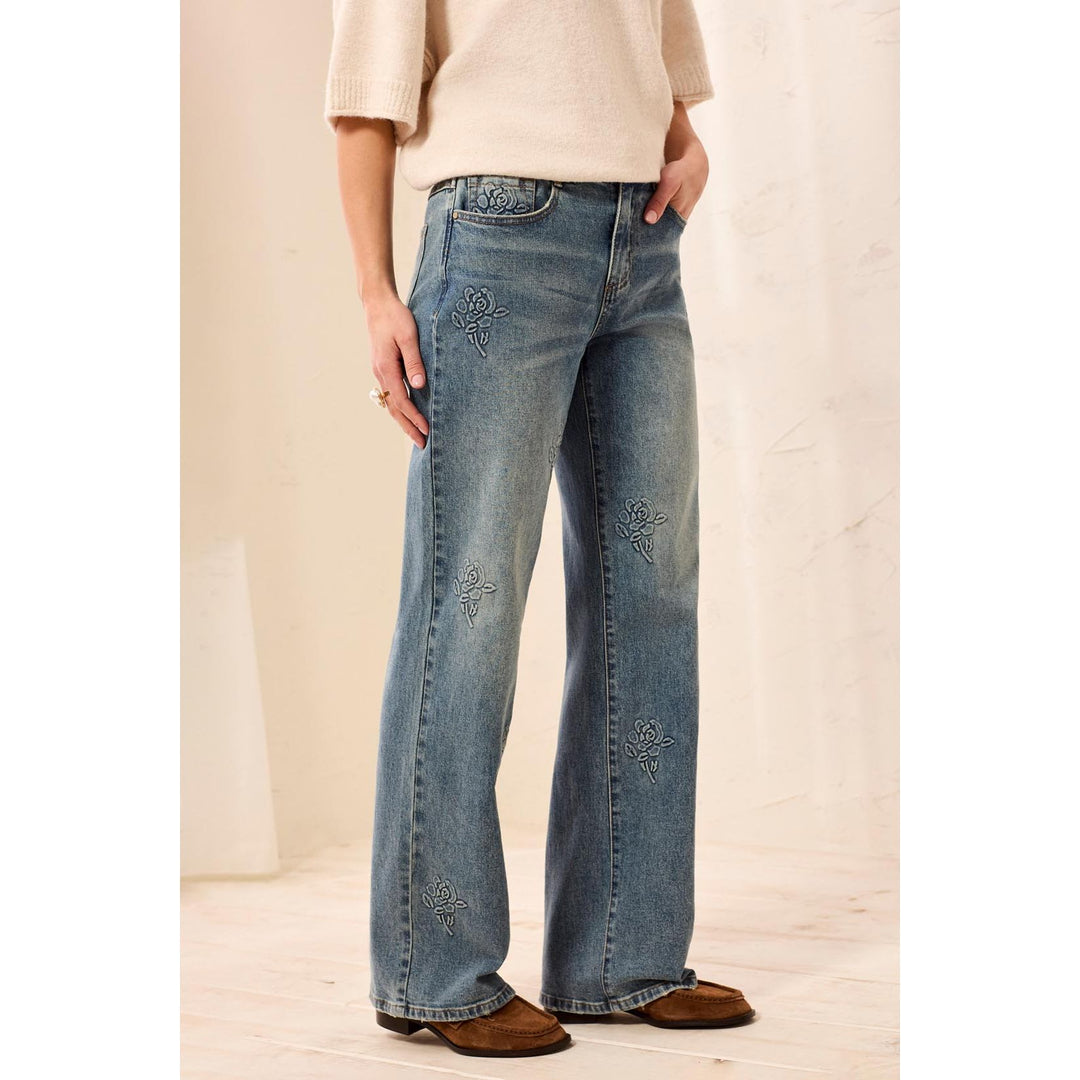 Sophia Curvy Straight Leg Embroidered Jeans