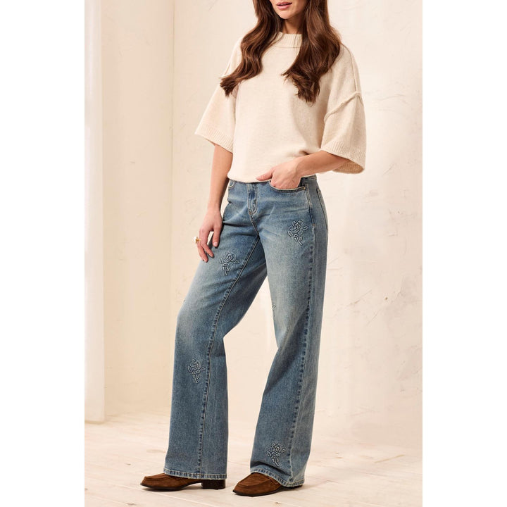 Sophia Curvy Straight Leg Embroidered Jeans