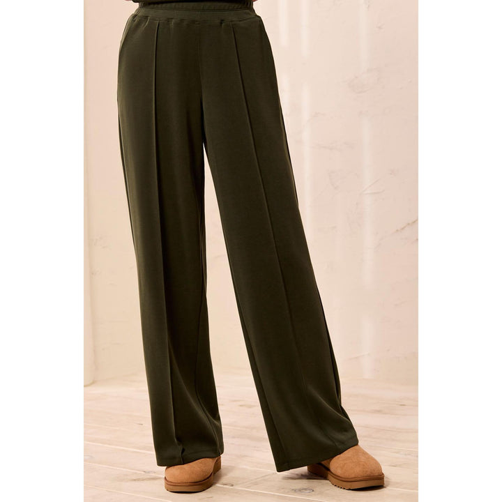 Wide Leg Pant w/ Pintucks &amp; Backpockets