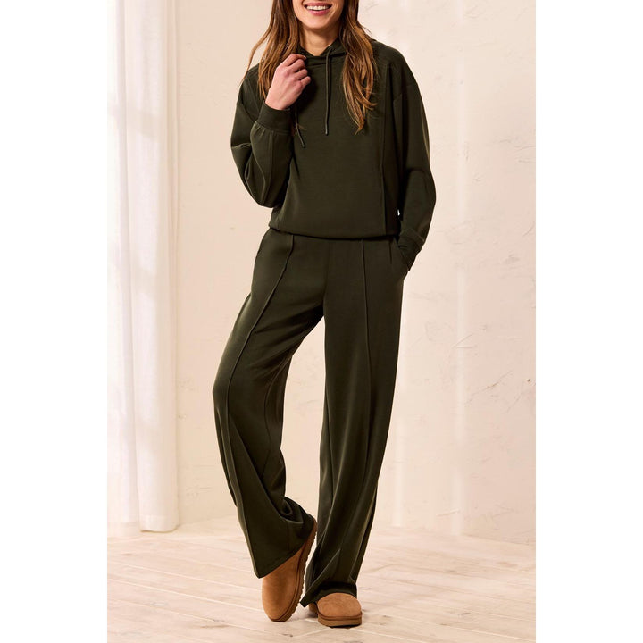 Wide Leg Pant w/ Pintucks &amp; Backpockets