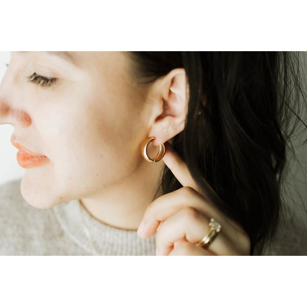 Aura Hoops