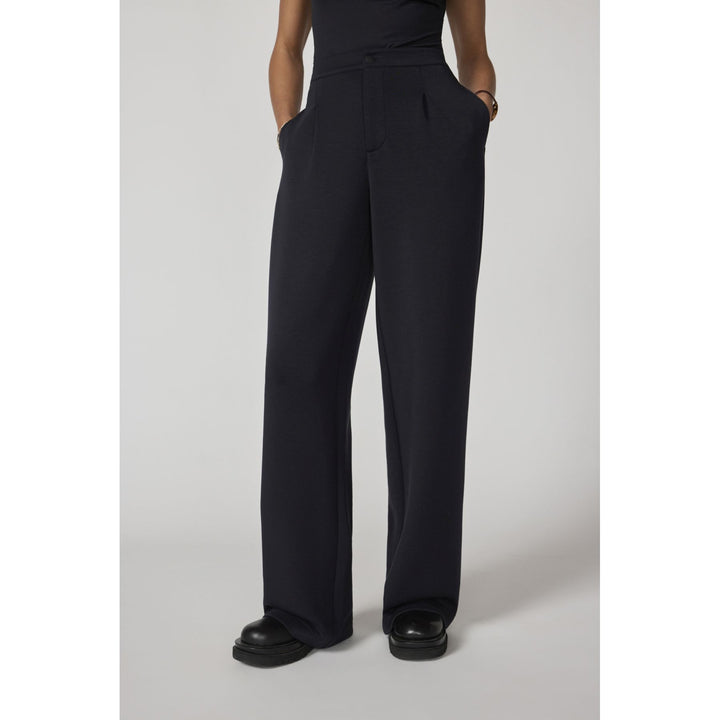 Dreamweave Pleated Trouser