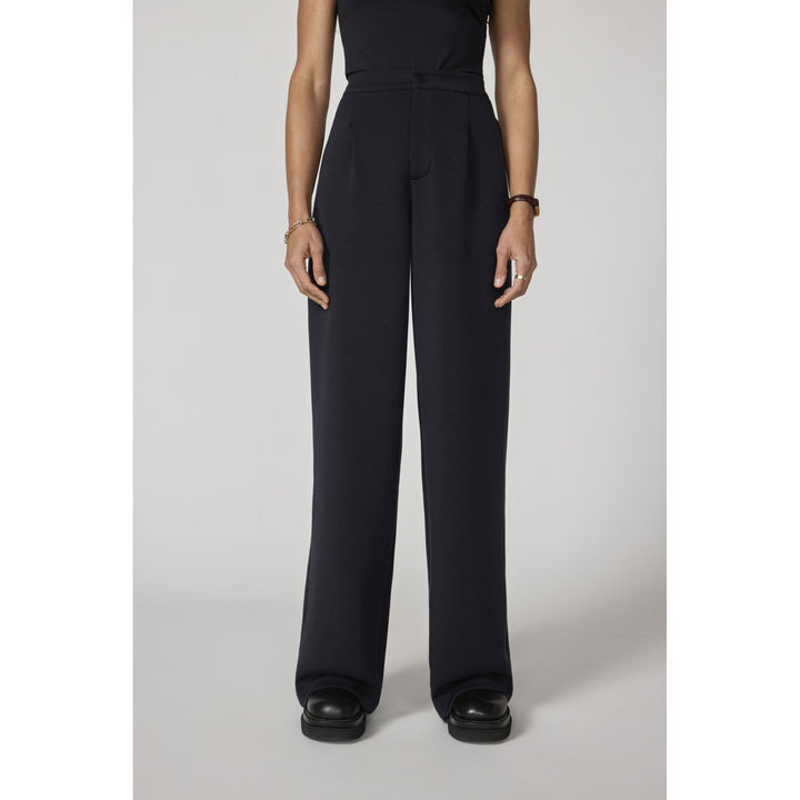 Dreamweave Pleated Trouser
