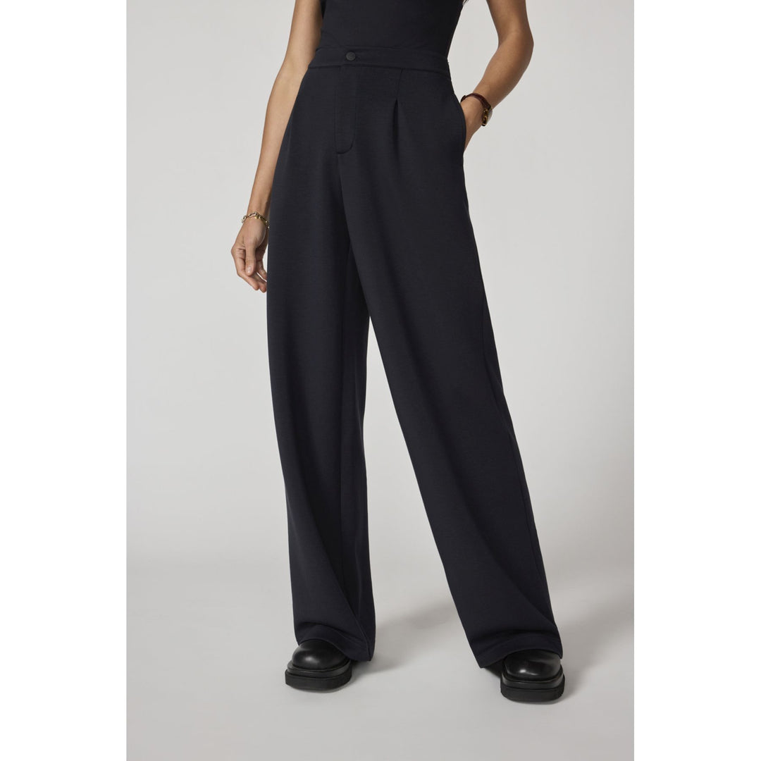 Dreamweave Pleated Trouser
