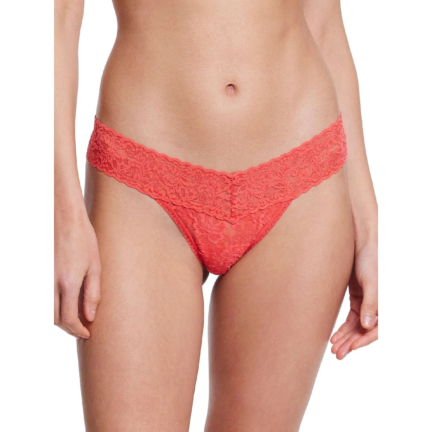 Signature Lace Low Rise Thong