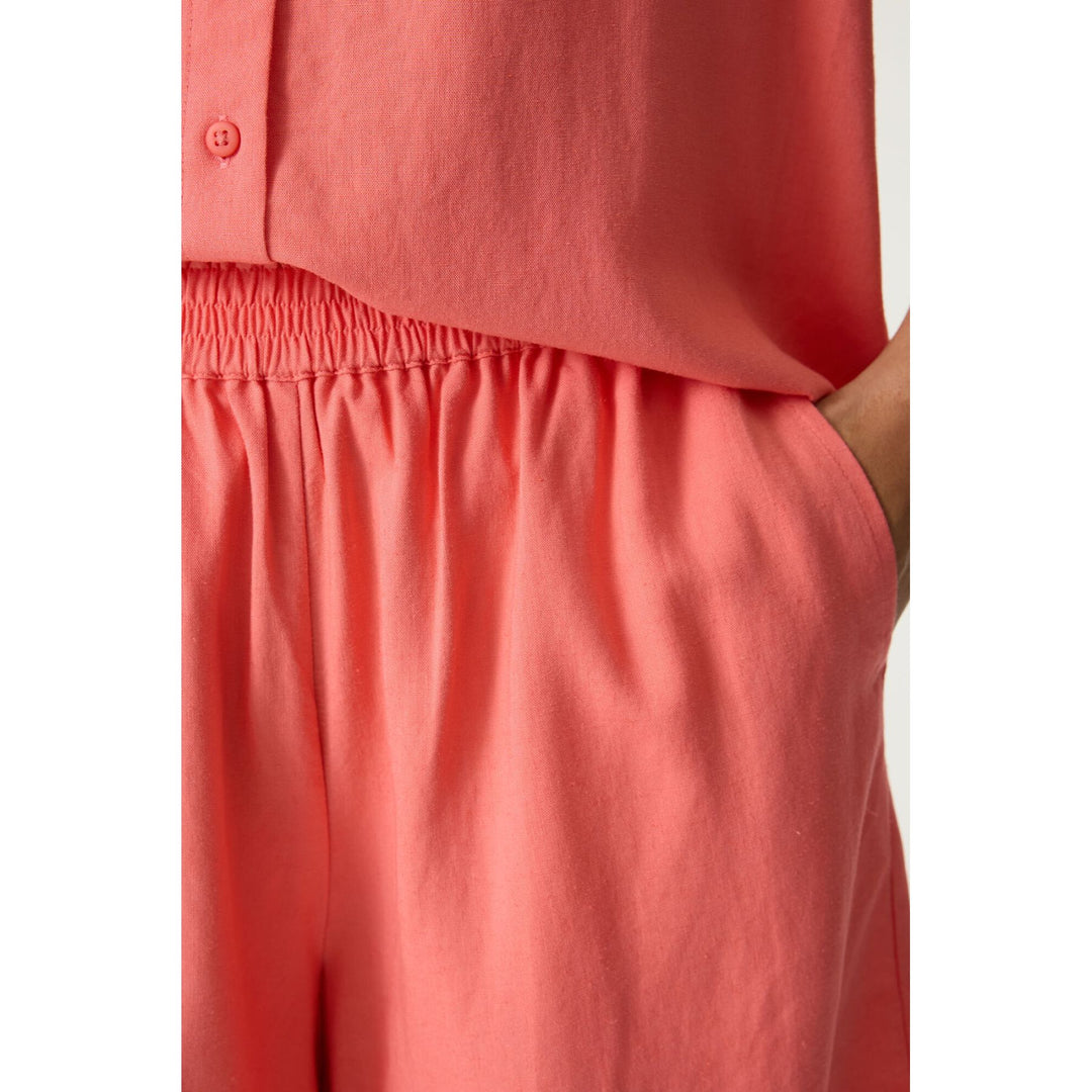 Rosalia Short
