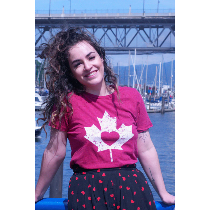 Camiseta "I Heart Canada" para mujer