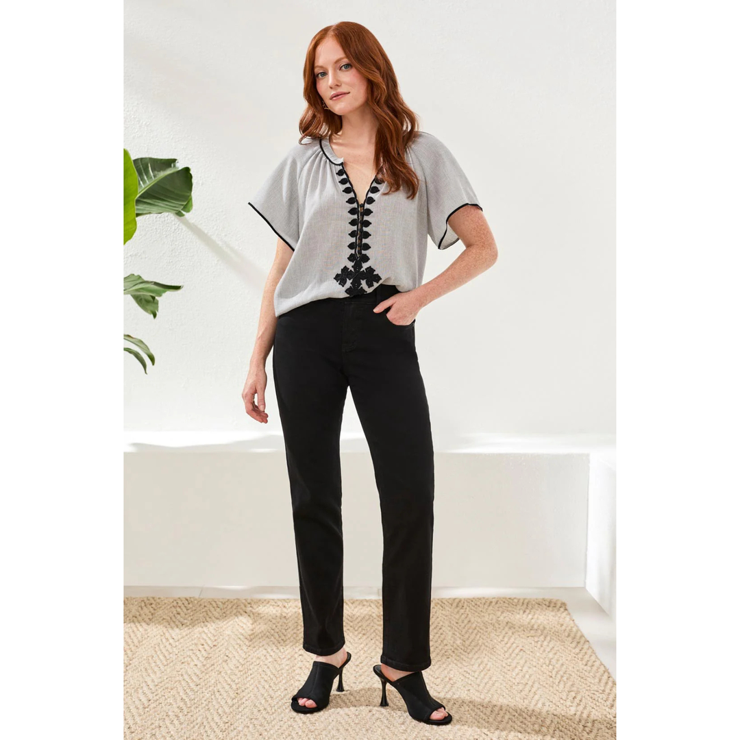 Petite Sophia - Vaqueros de pierna recta con curvas